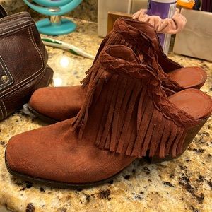 Rust color fringe mules size 8.5, like new